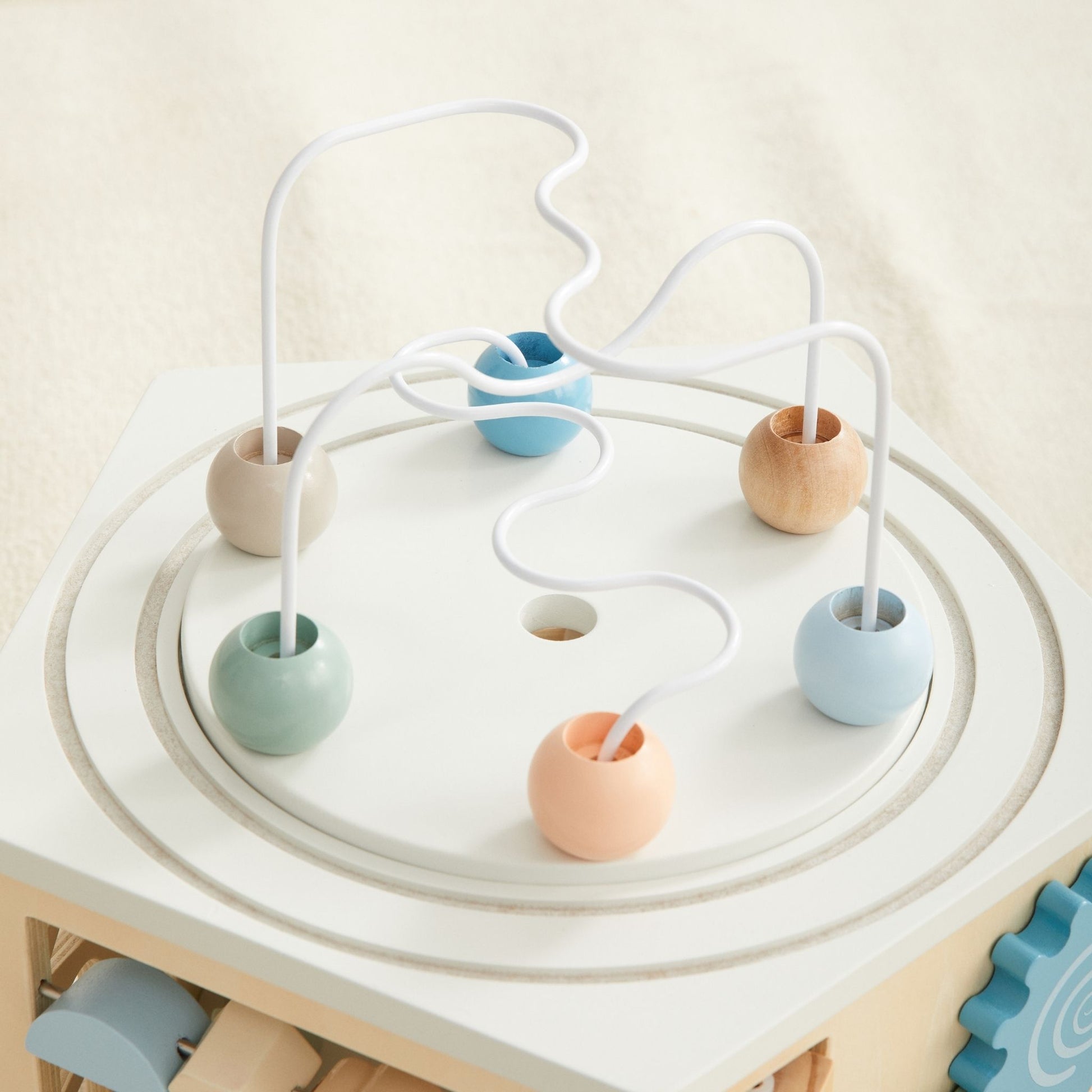 Pentaplay Busy Box